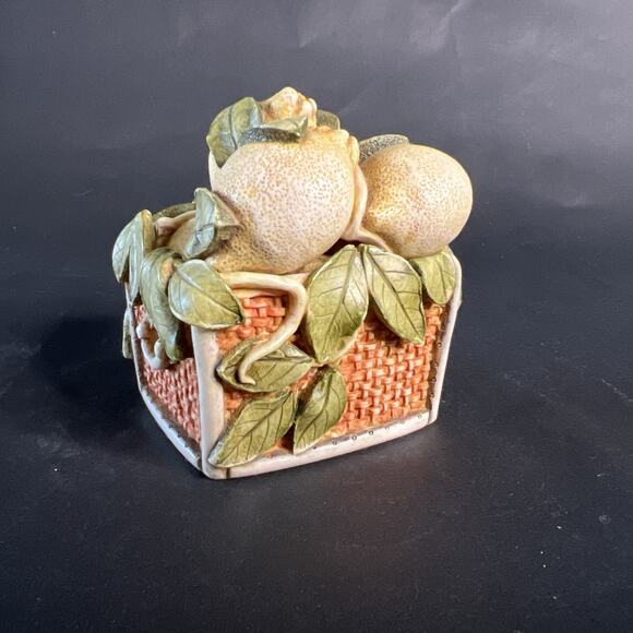 Harmony Kingdom Garden~ Box Figurine ~ LEMON - Picture 5 of 13